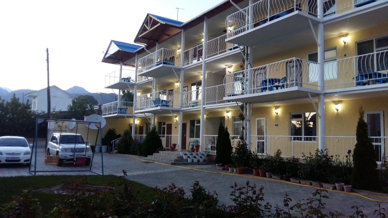 Best Cholpon-Ata Exterior foto
